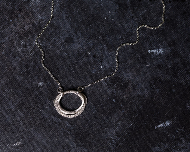 Carran pendent 1024x768