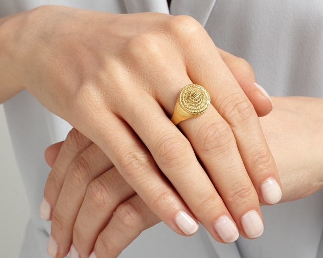 Yvonne ryan Jewellery Rope Medallion Ring 145 00 euro