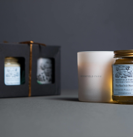 Brookfield Farm Giftset Honey + scented candle